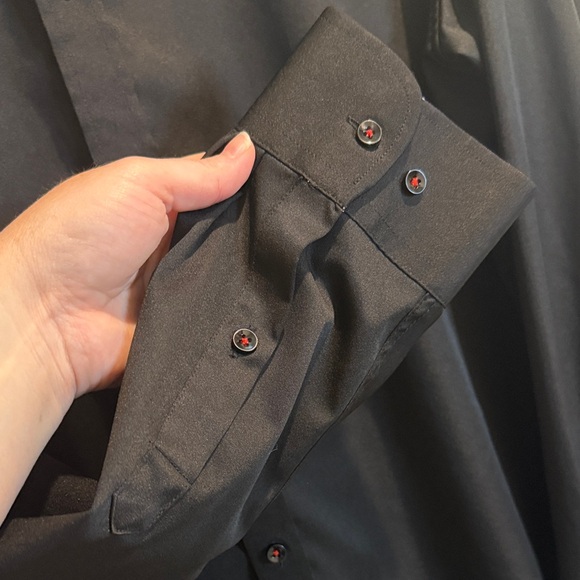 FLEX Men’s Black Long-Sleeve Dress Shirt - Picture 5 of 6